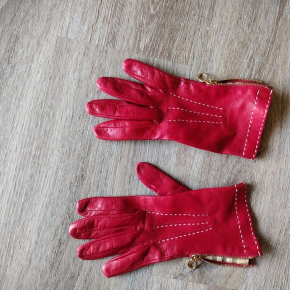 Burberry Cherry Red Gloves , Size 7 - Picture 6 of 9